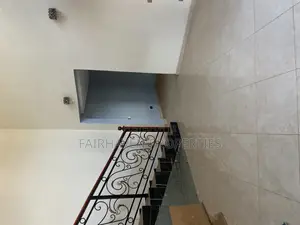 3bdrm House in East Airport, Mahama for rent