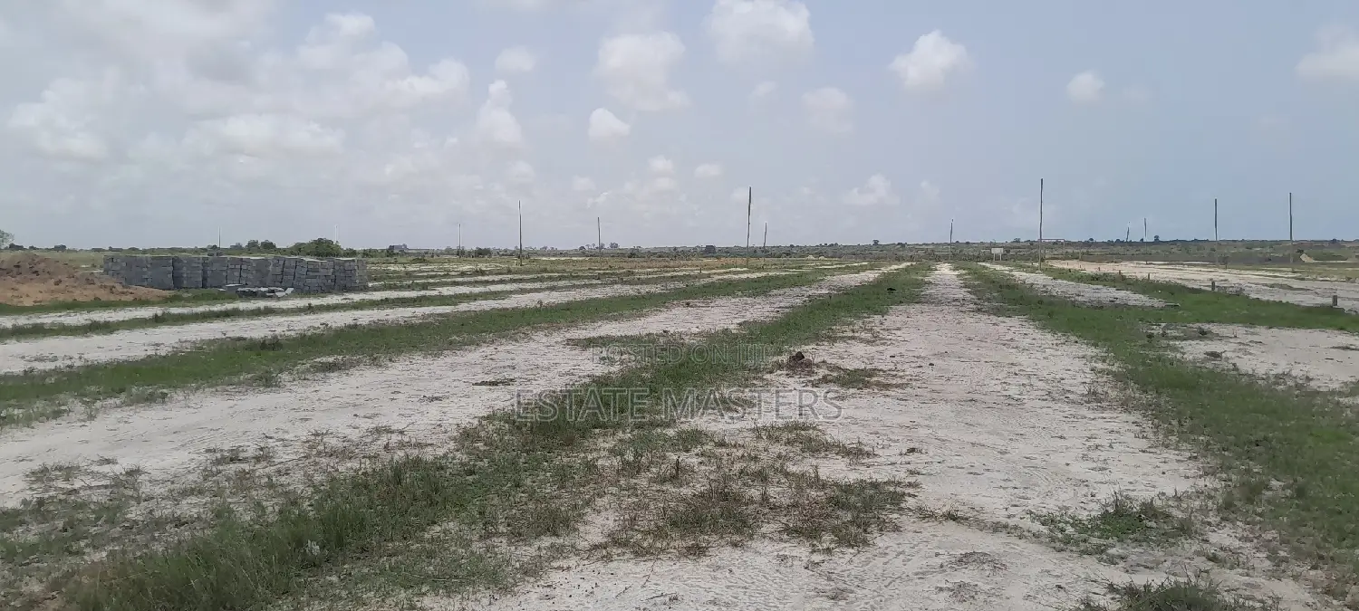 A Well Developed Plot of Land Upbfor Sale.