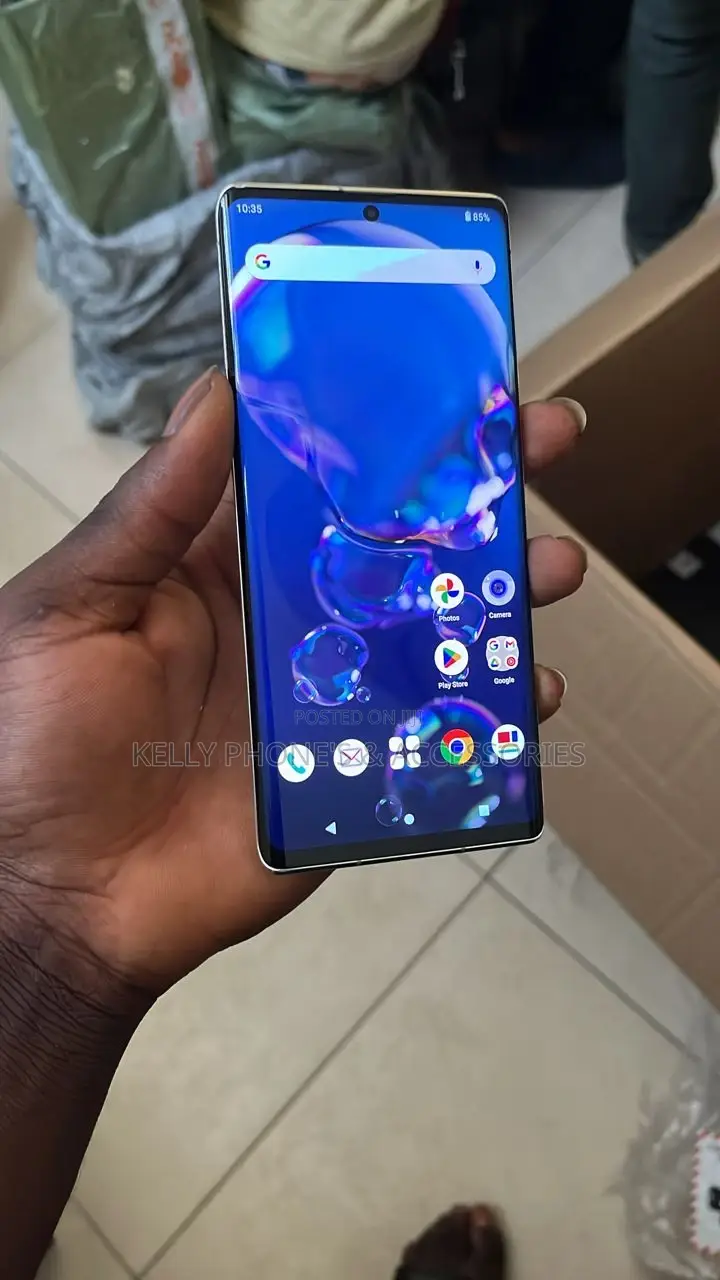 New Sharp Aquos R7 256 GB Black