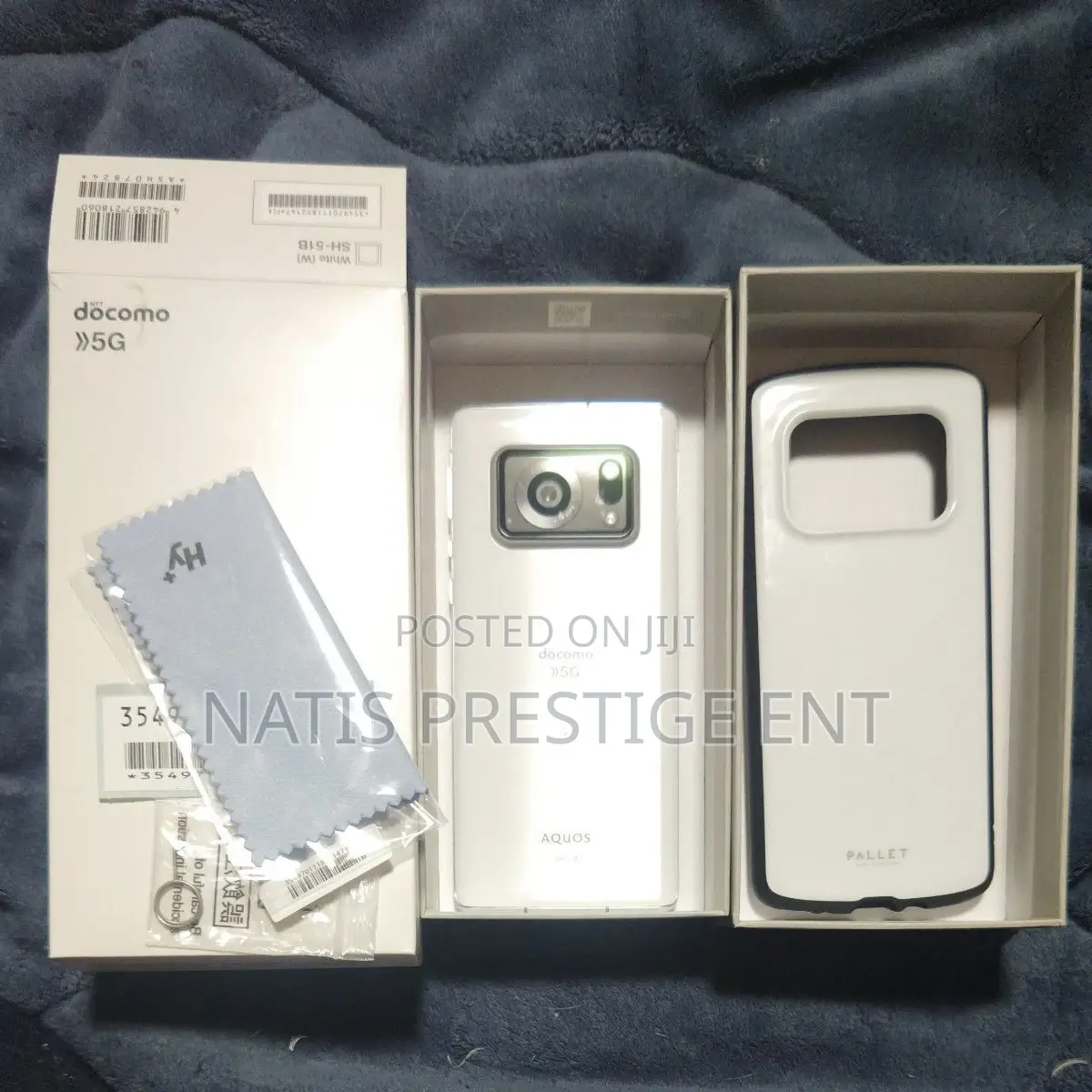 New Sharp Aquos R6 128 GB Black