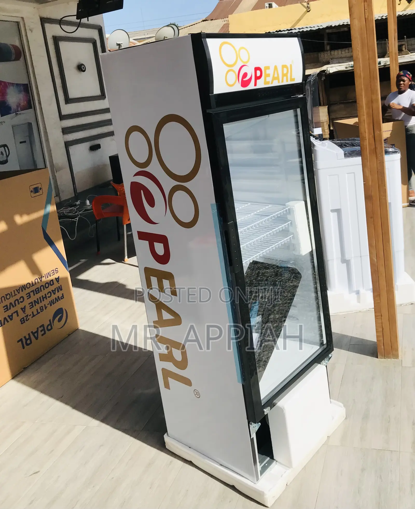 Latest and Affordable Pearl PVC 316 1 Door Beverage Cooler,