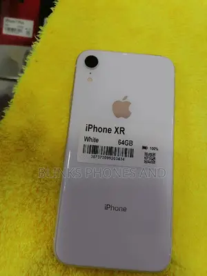 Apple iPhone XR 64 GB White