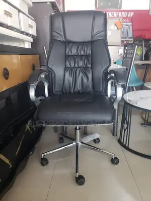 Office Manager Leather Chair