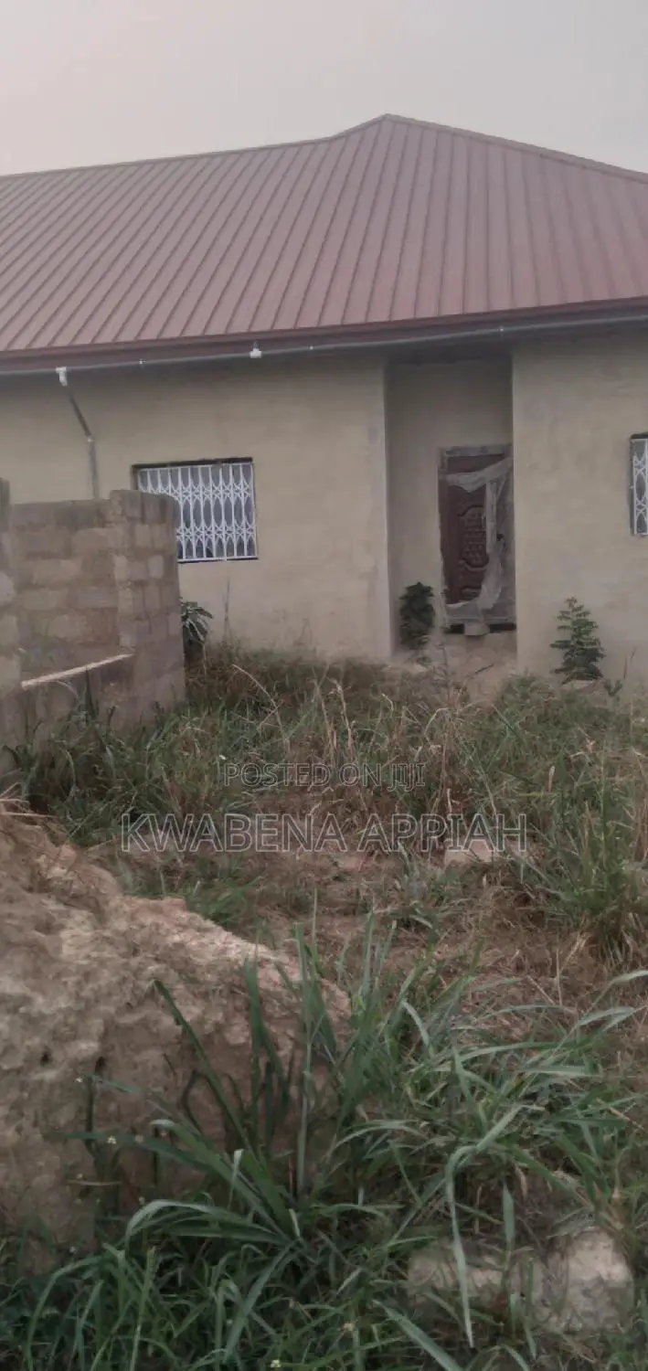 5bdrm House in Mark Estate At, Kumasi Metropolitan for sale