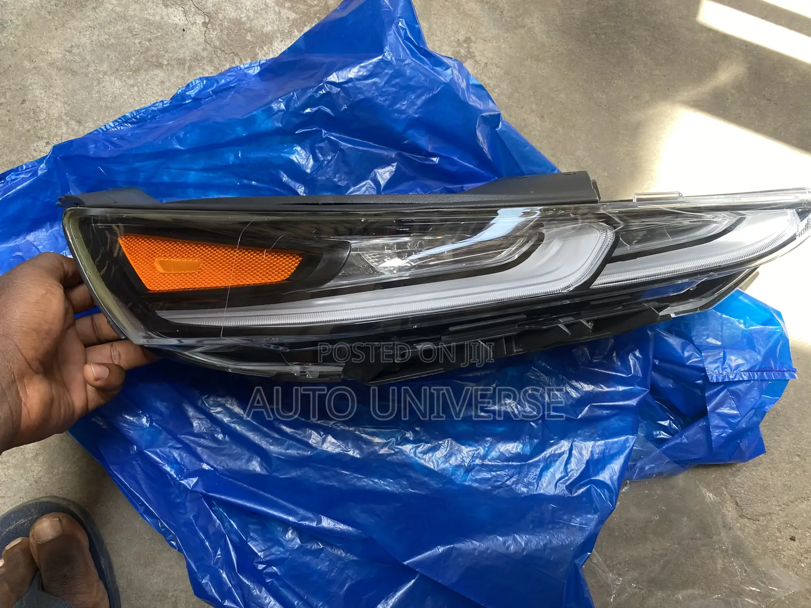 Hyundai Santafe 2019 to 2020 Headlight Available