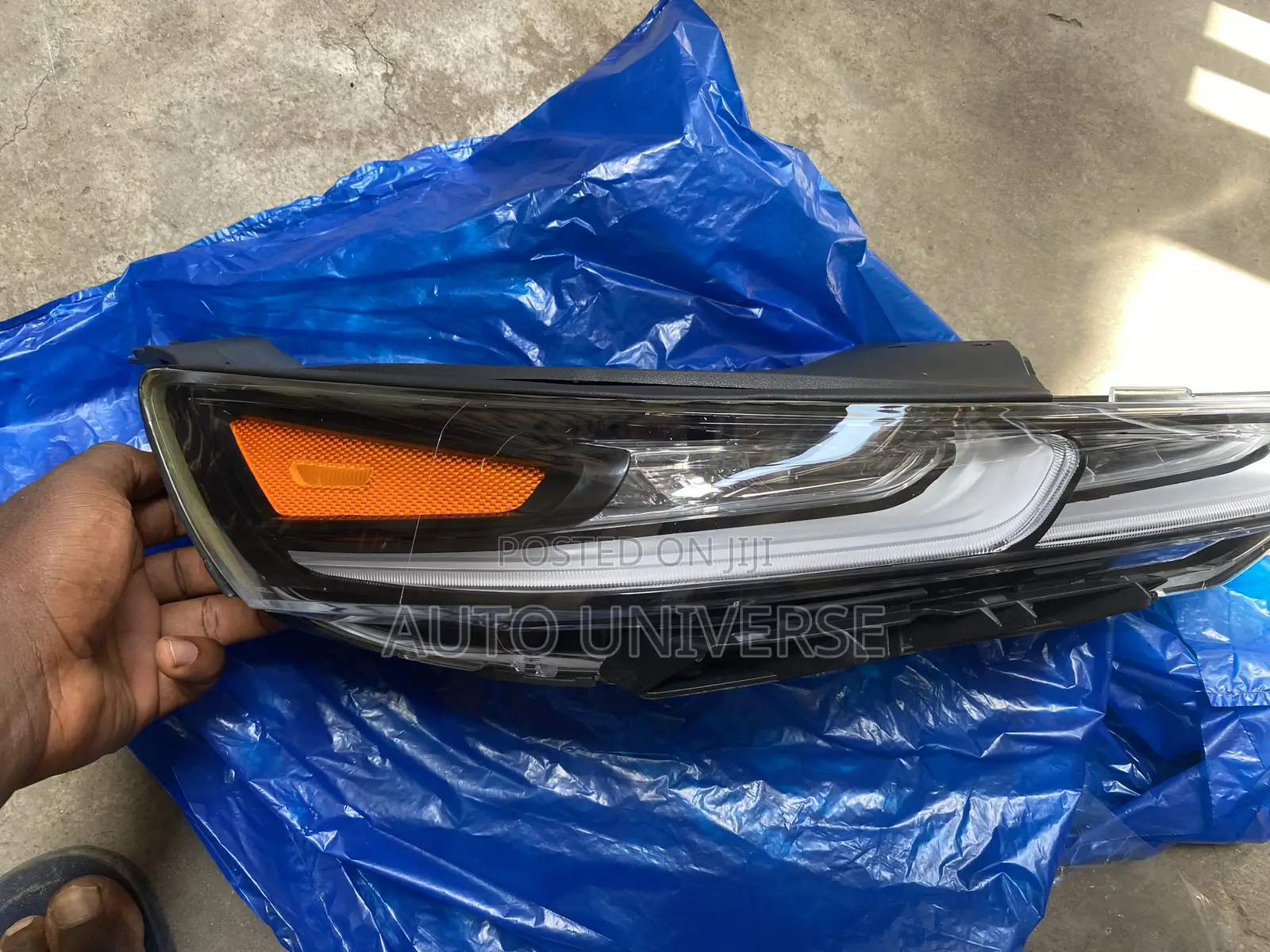 Hyundai Santafe 2019 to 2020 Headlight Available