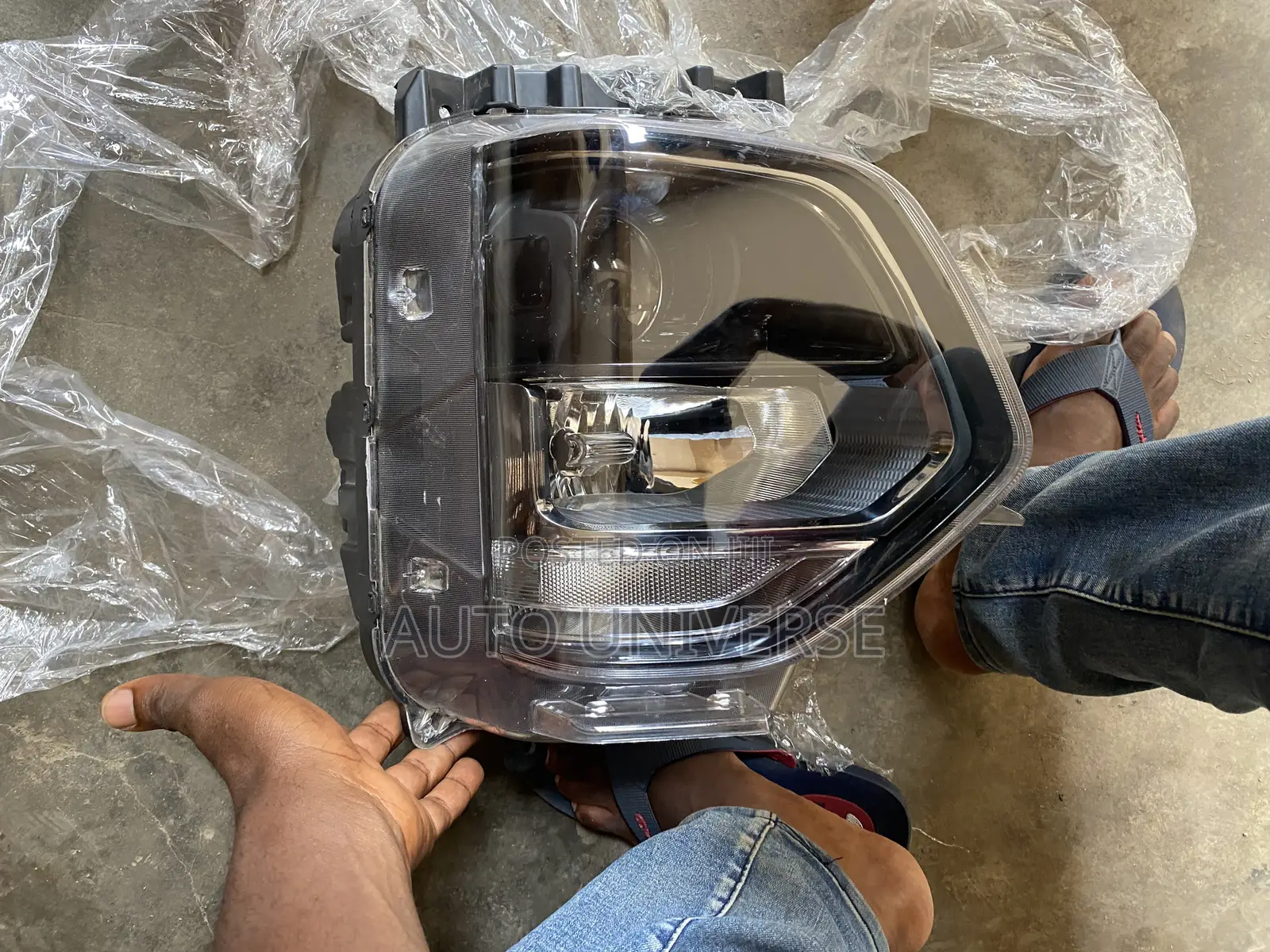 Hyundai Santafe 2019 to 2021 Headlight Available