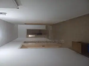 3bdrm Mansion in De-Icons Real Estate, Awutu Senya East Municipal