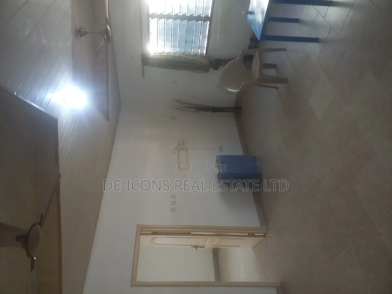 3bdrm Mansion in De-Icons Real Estate, Awutu Senya East Municipal