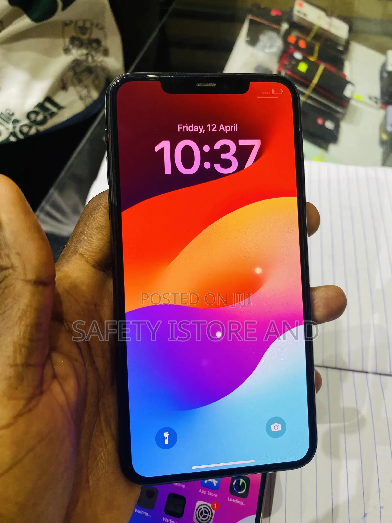 New Apple iPhone 11 Pro Max 64 GB Black