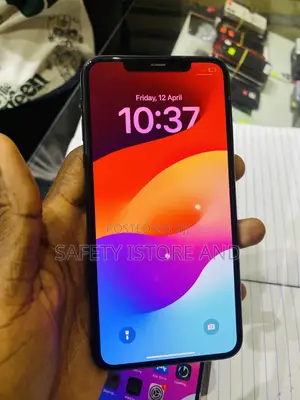New Apple iPhone 11 Pro Max 64 GB Black
