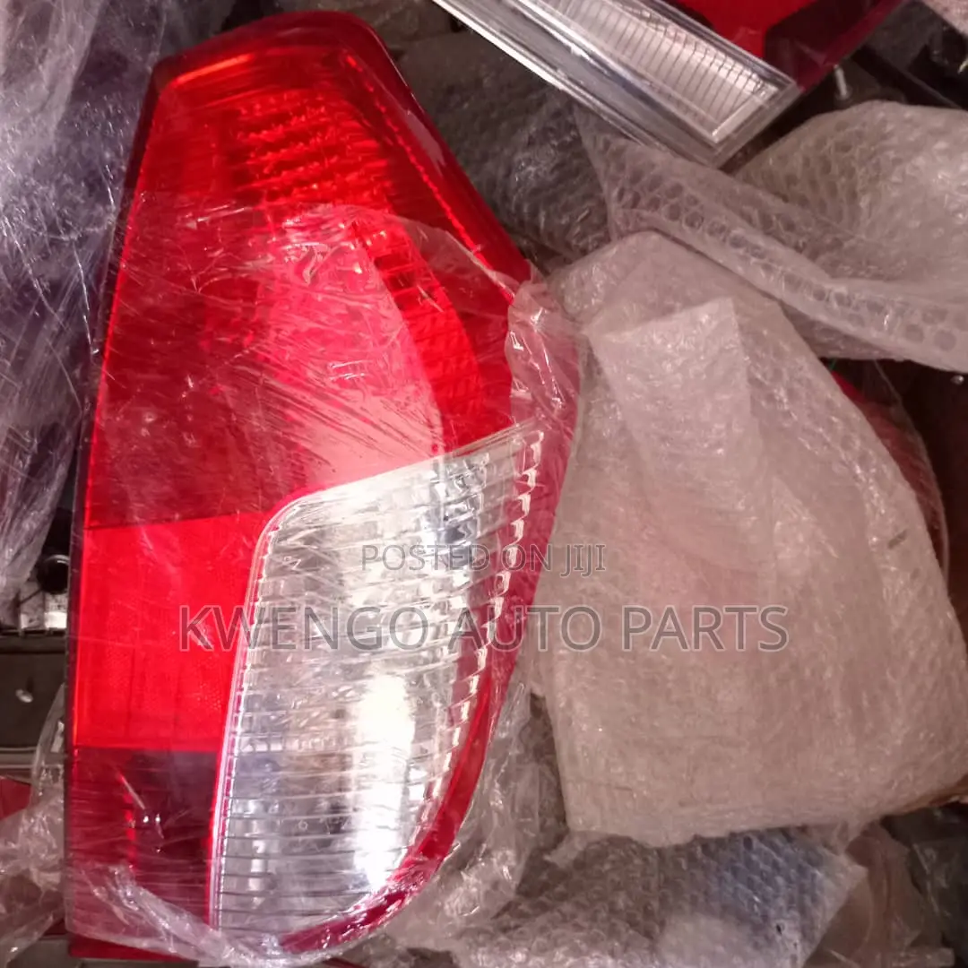 Hyundia I10 2007-2010 Taillight Pair