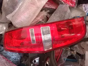 Hyundia H1 Taillight Pair