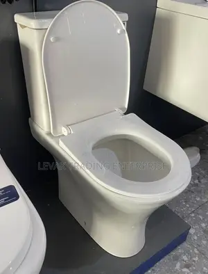 Two Pieces Water Closet, Ceramic British Toilet Seat