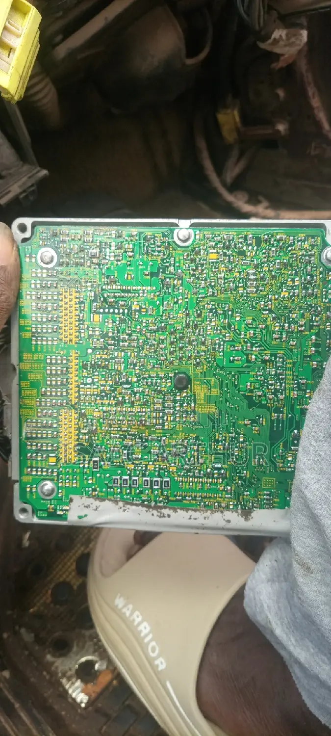 Car Key Cutting and Programming Services