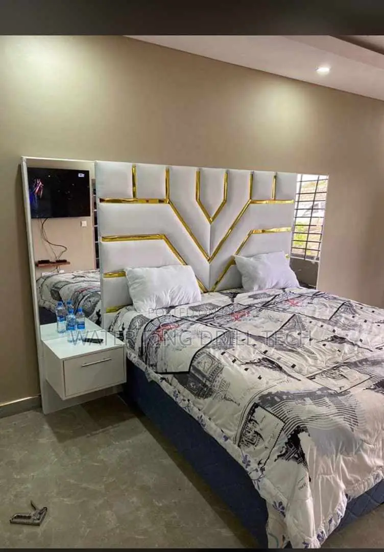 Queen Size Bed Frames With Side Drawers,Mirror and Mattress