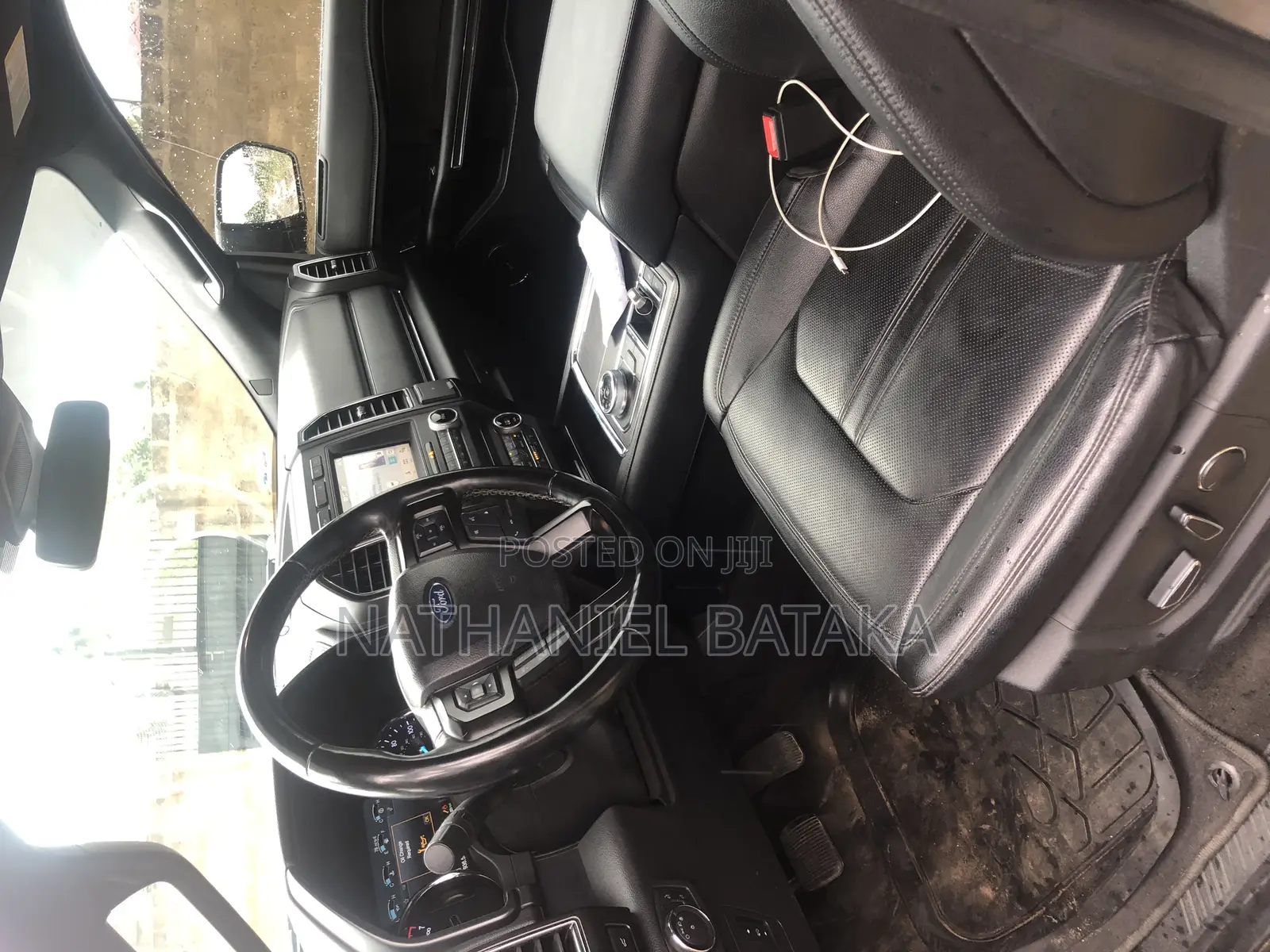 SUV Car Rental Services for Ur Comfort and Safety
