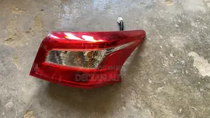 Nissan Sentra 2018 Taillights