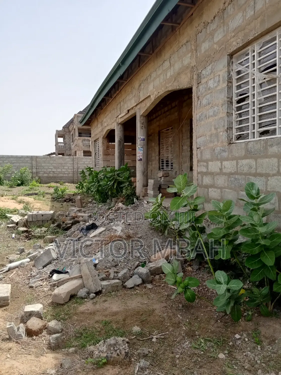 3bdrm Bungalow in Dc Properties, Tema Metropolitan for sale