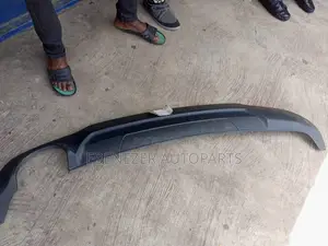 Mercedes Benz W204 C250 Back Bumper Diffuser