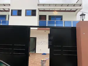 3bdrm Duplex in Ashongman Estate for rent
