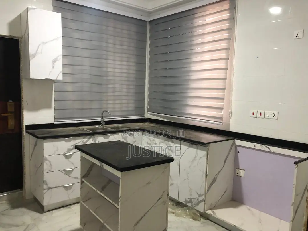 3bdrm Duplex in Ashongman Estate for rent