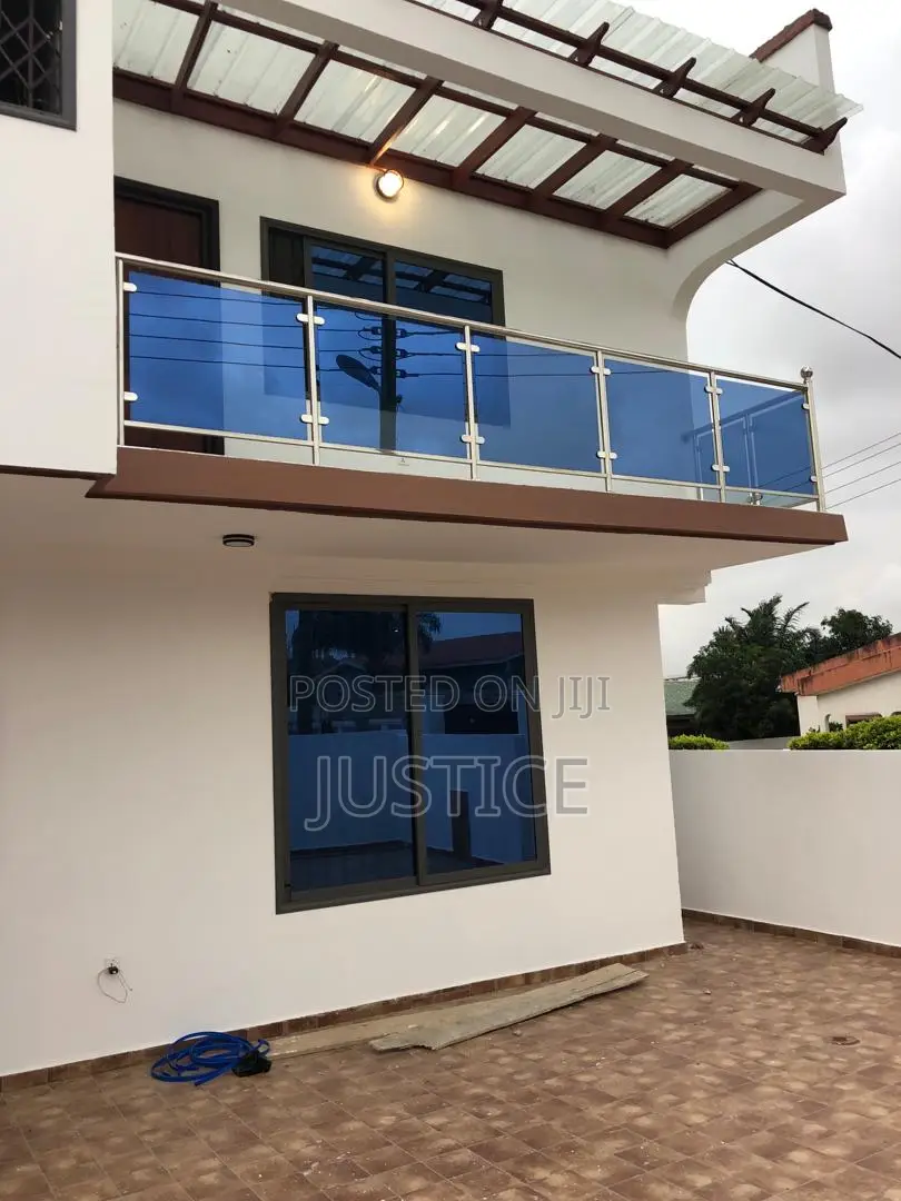 3bdrm Duplex in Ashongman Estate for rent