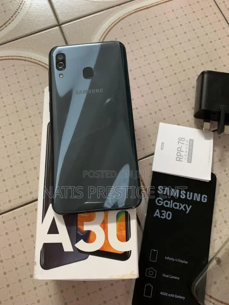 New Samsung Galaxy A30s 64 GB Black