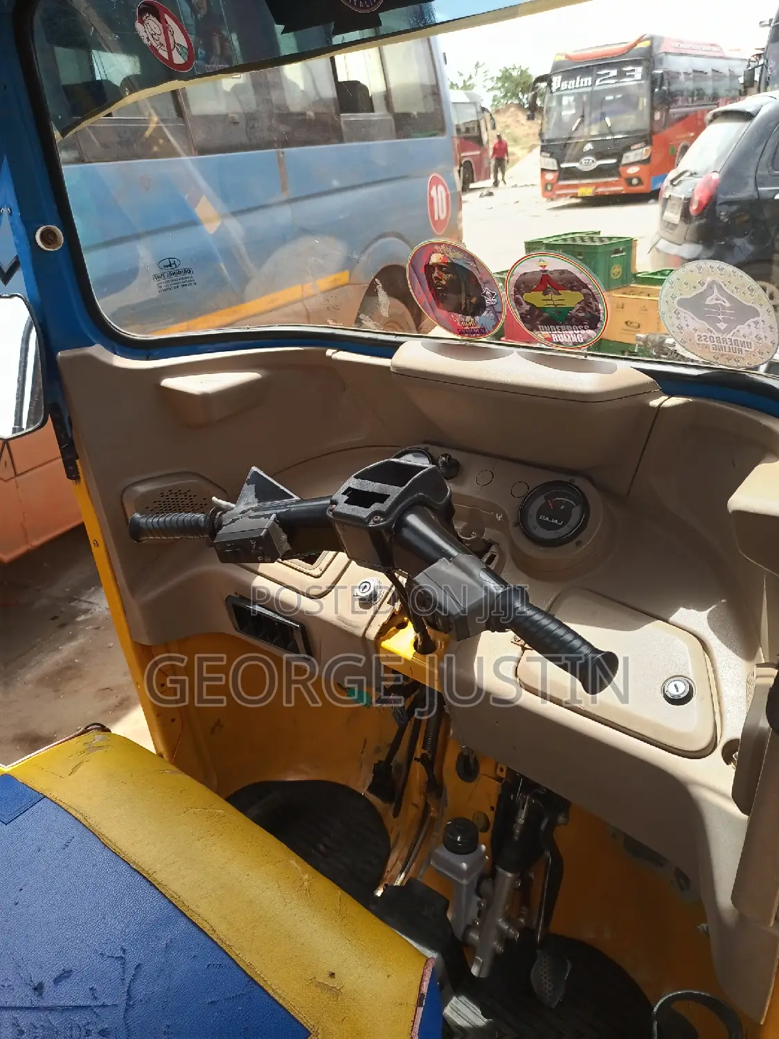 Bajaj RE 2022 Yellow