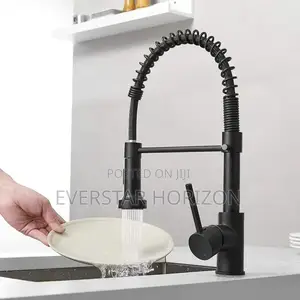 360° Swivel Spring
Pull Out Sprayer Kitchen Sink
Faucet Tap