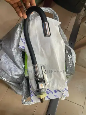 Black and Stainless Flexible Kitchen Sink Tap
