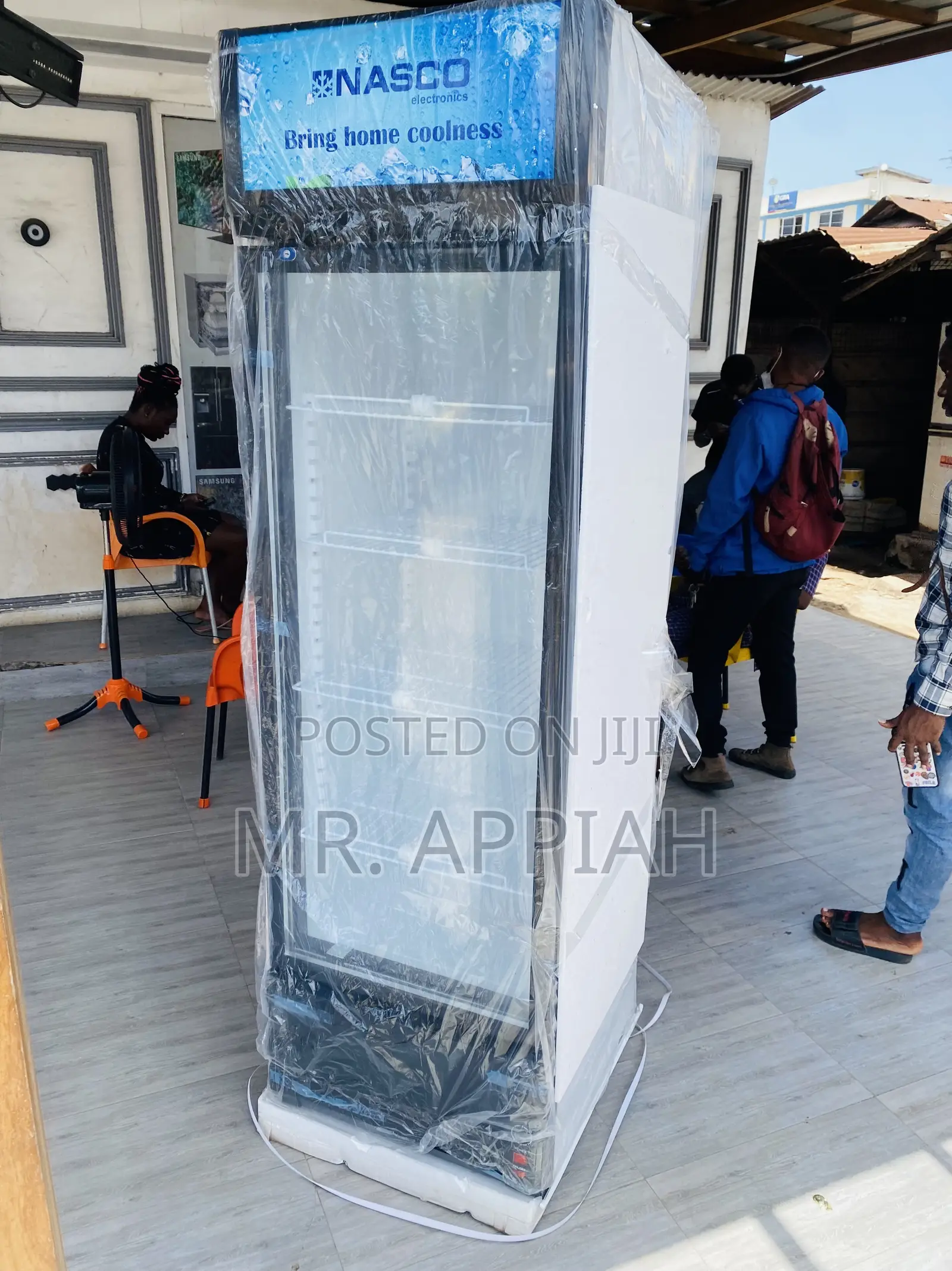 Energy Sufficient Nasco Nasfl400-1dr 1 Door Display Fridge.