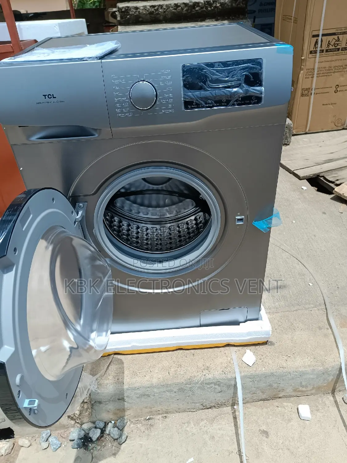 Tcl 8kg Front Load Full Automatic Washing Machine.