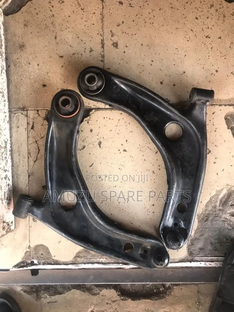 Toyota Belta Lower Arm