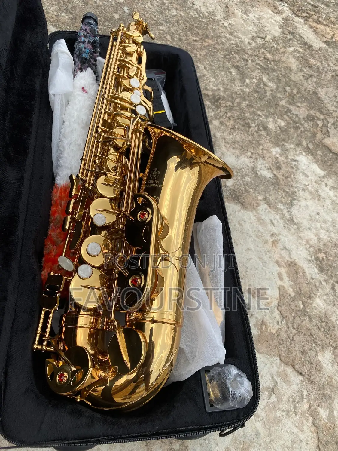 Brand New Quality Yamaha Alto Saxophone- Gold 1pcs Reed