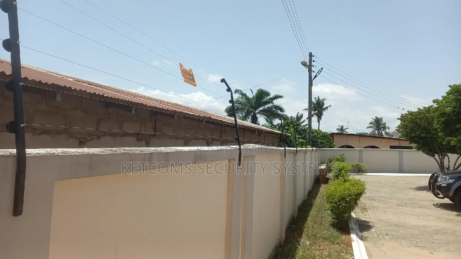 Electric Fence And Razor Fence