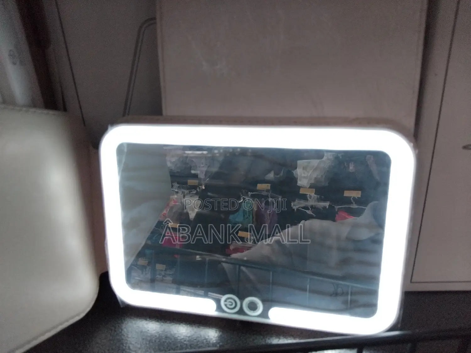 Rechargeable Cosmetic Mirror