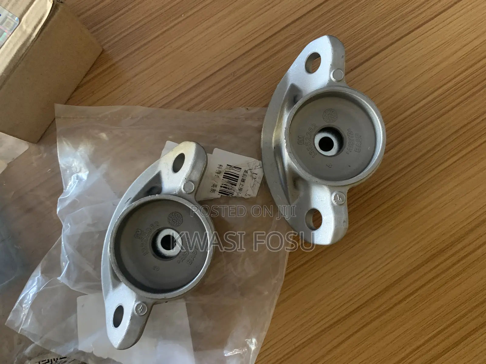 Chevolet Cruze Back Shocks Mount
