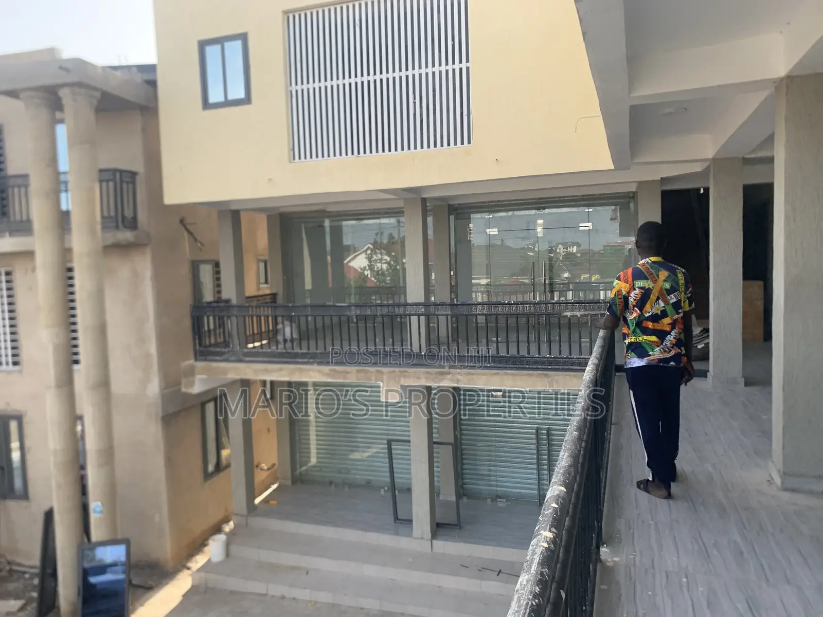 Shop for Rent at American House