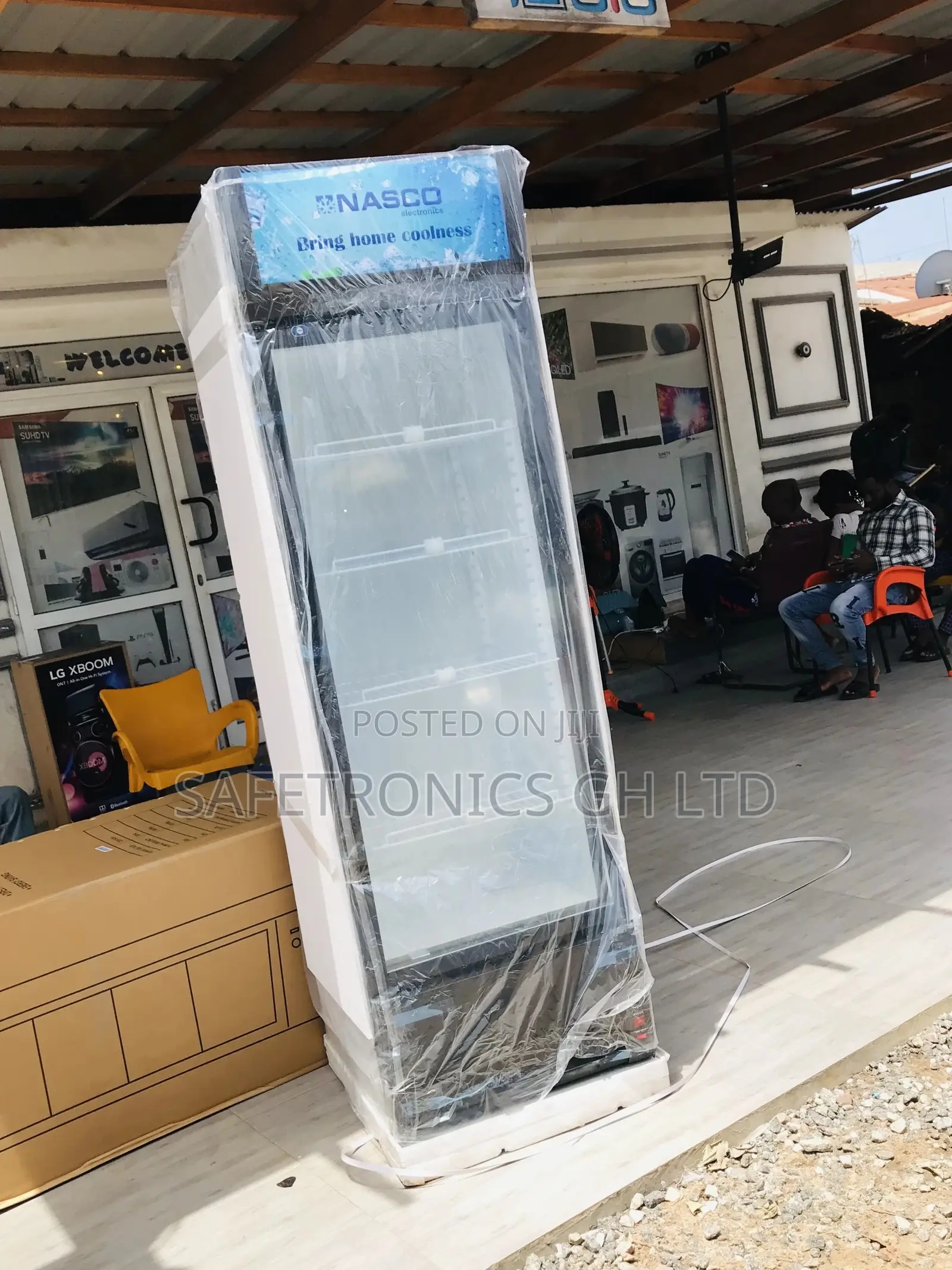 White Glass Display Singledoor Nasco Nasfl400-1dr Fridge
