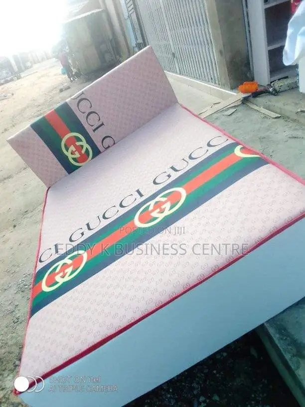 Inbuilt Bed