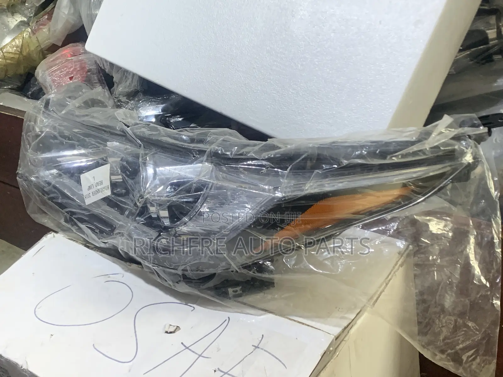 Toyota Highlander 2017-2018 Headlight