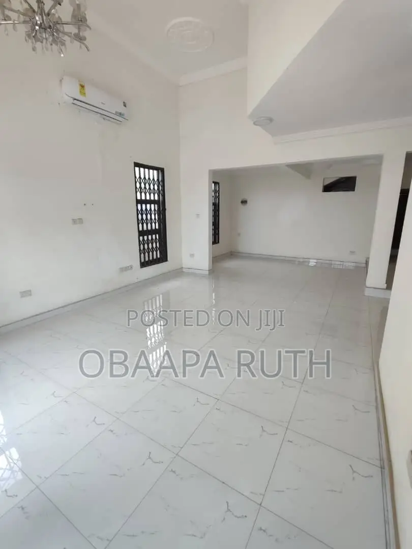 4bdrm Mansion in Mangoes, Adjiriganor for rent