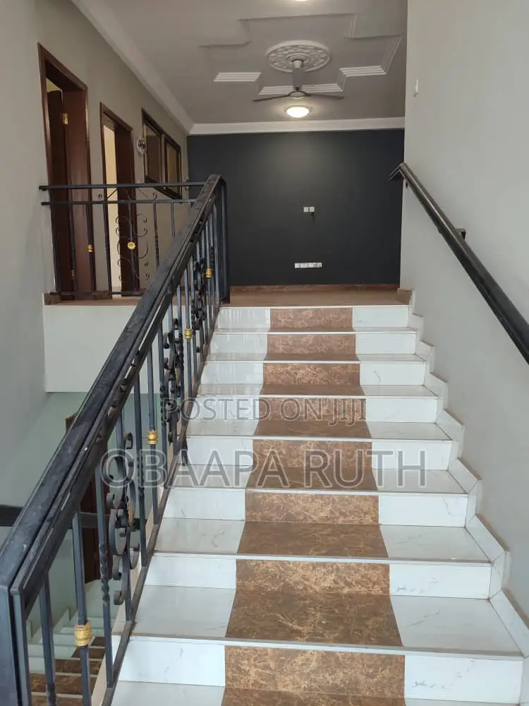4bdrm Mansion in Mangoes, Adjiriganor for rent