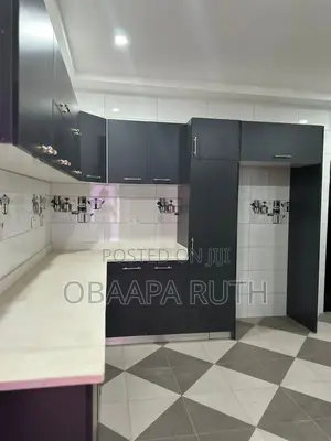 4bdrm Duplex in Lakeside, Adjiriganor for sale