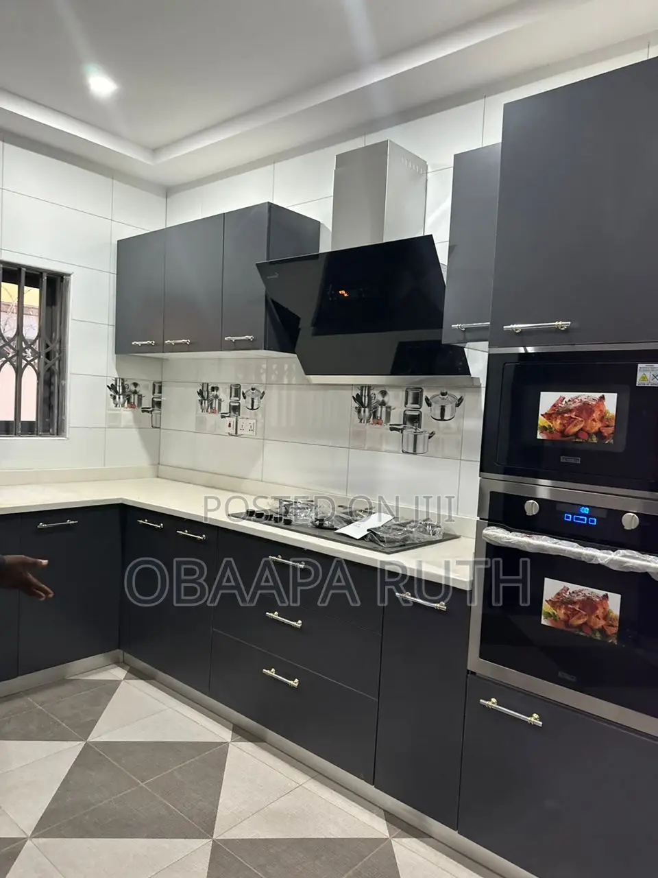 4bdrm Duplex in Lakeside, Adjiriganor for sale