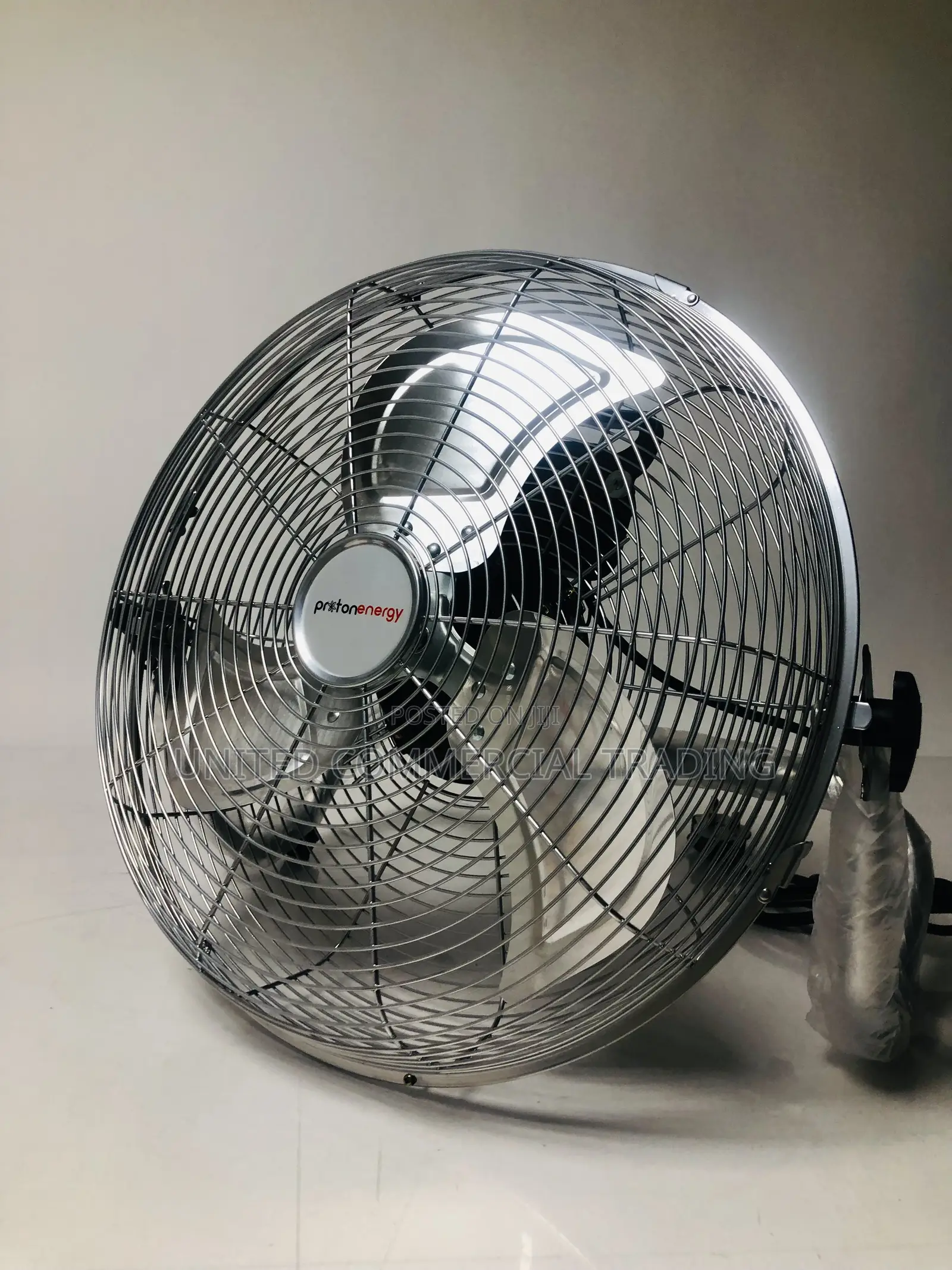 Floor Fan (12”)