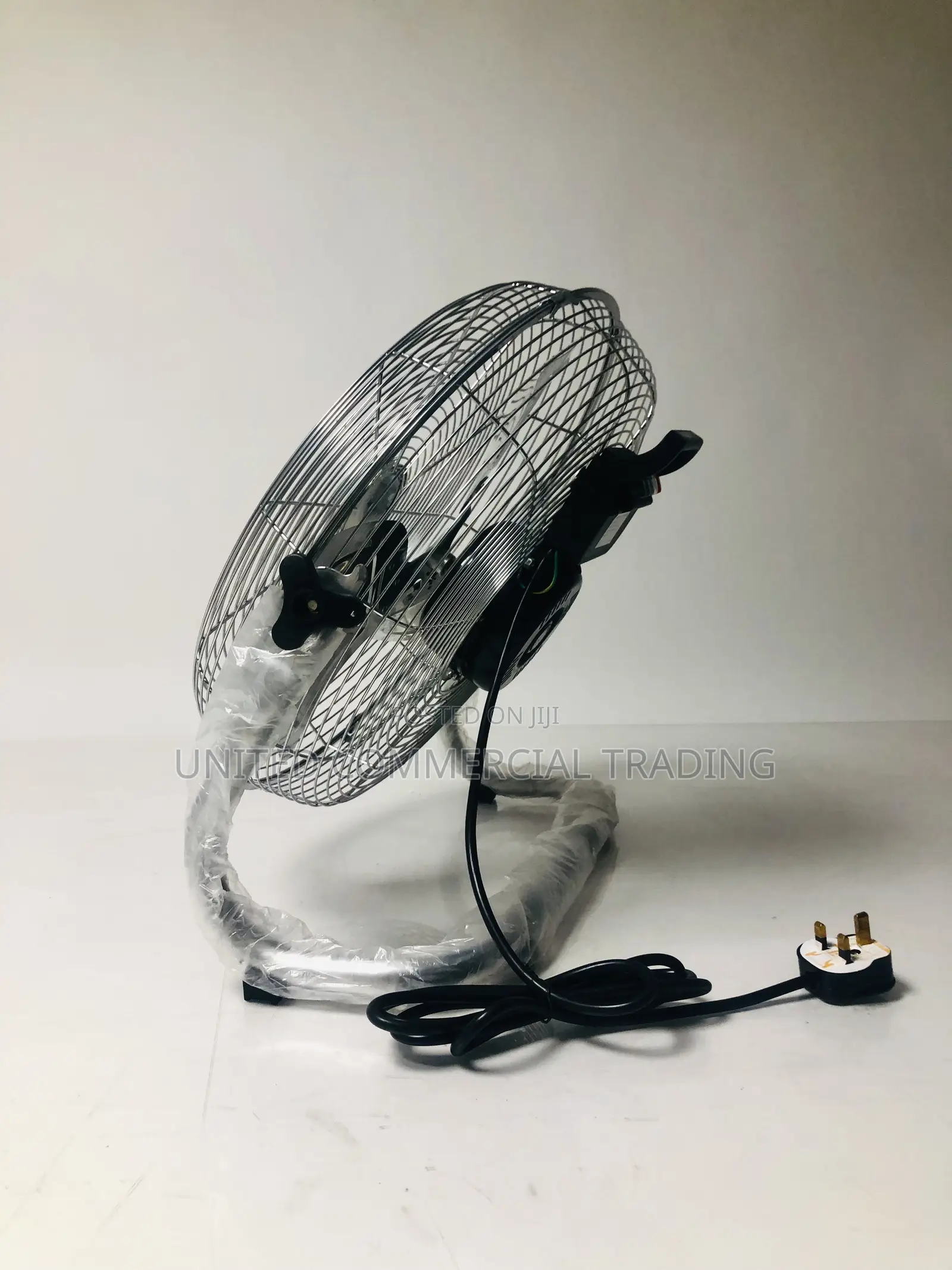 Floor Fan (12”)