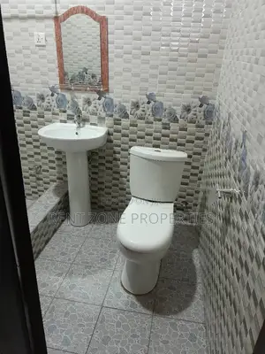 2bdrm Apartment in Ofankor for rent