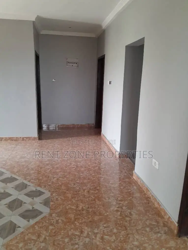2bdrm Apartment in Ofankor for rent